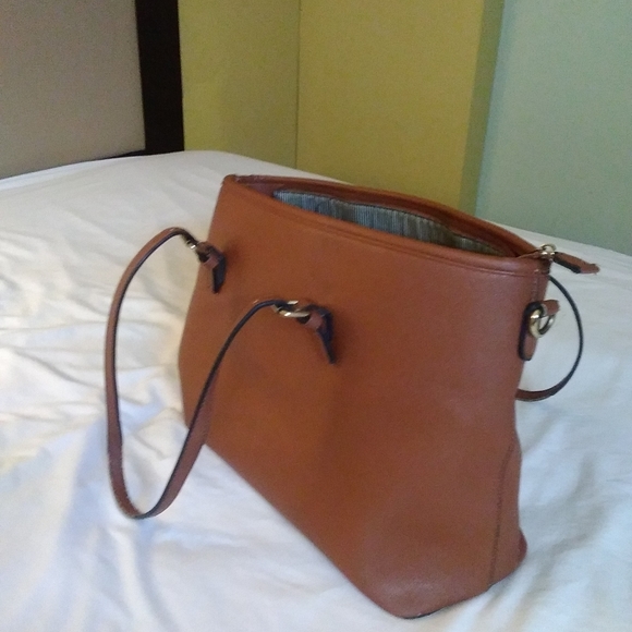 Meet your Posher, Kizzy - Picture 7 of 17